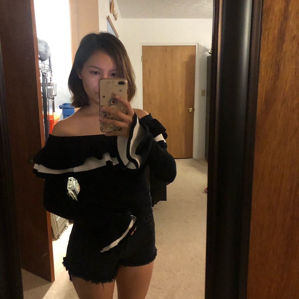 Forever 21 off the shoulder top size S